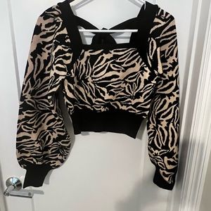 Medium sweater from revolve. NWT